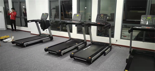 北湖機場健身房