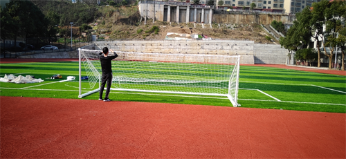 第一職中足球場